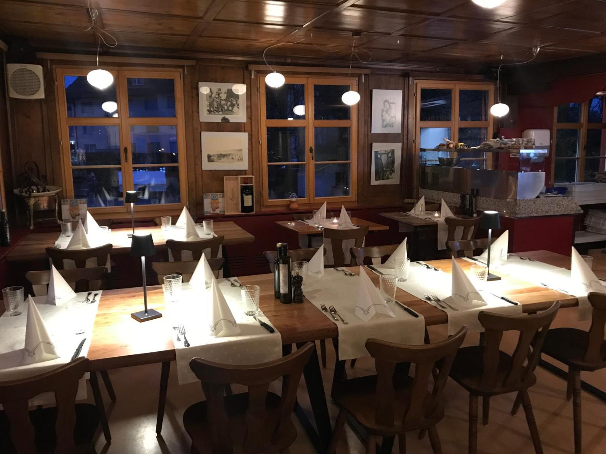 Hotel Restaurant Pizzeria Rotes Haus Münsterlingen Exteriör bild